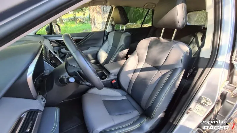 Subaru Outback interior