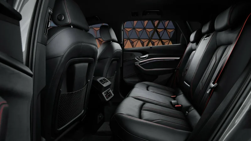 Audi Q8 e tron (2023) 04