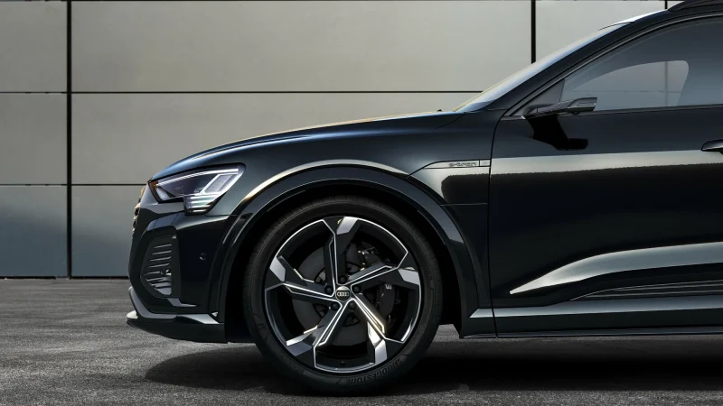 Audi SQ8 e tron quattro (2023) 06