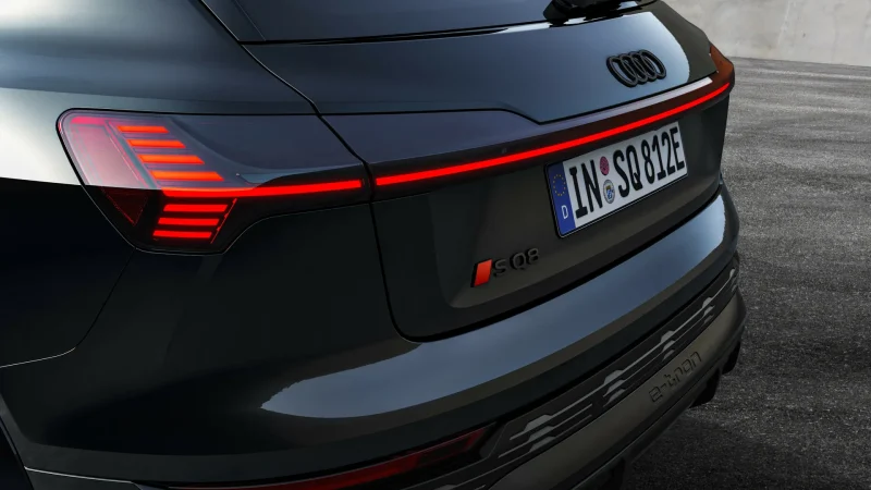 Audi SQ8 e tron quattro (2023) 08