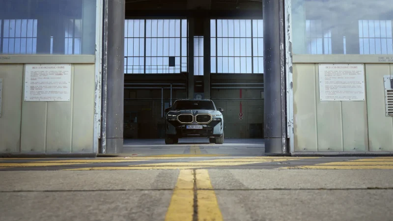BMW XM (2023) 56