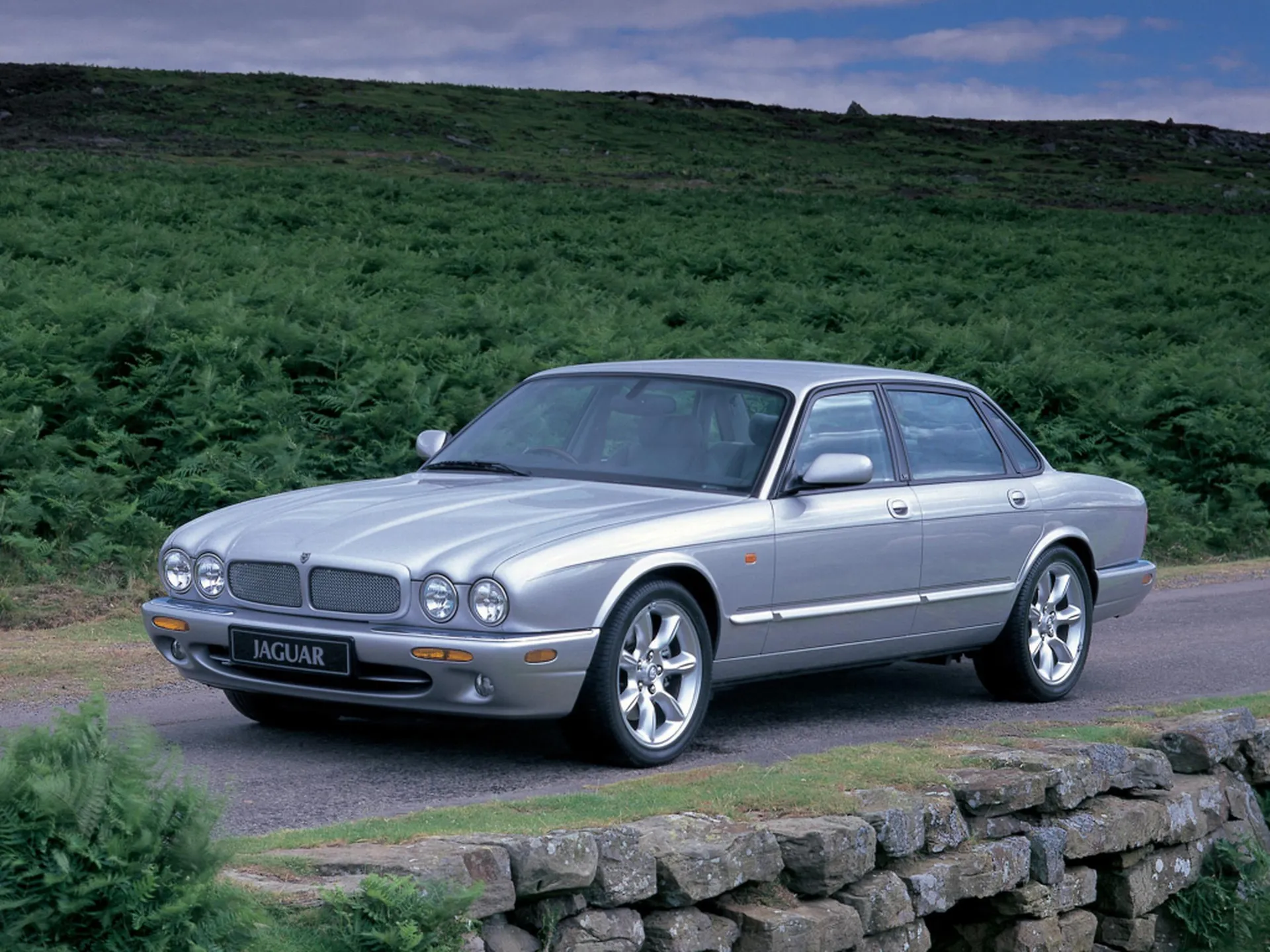 Jaguar XJR (X308) (1997)