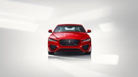 Jaguar XE 2019 1