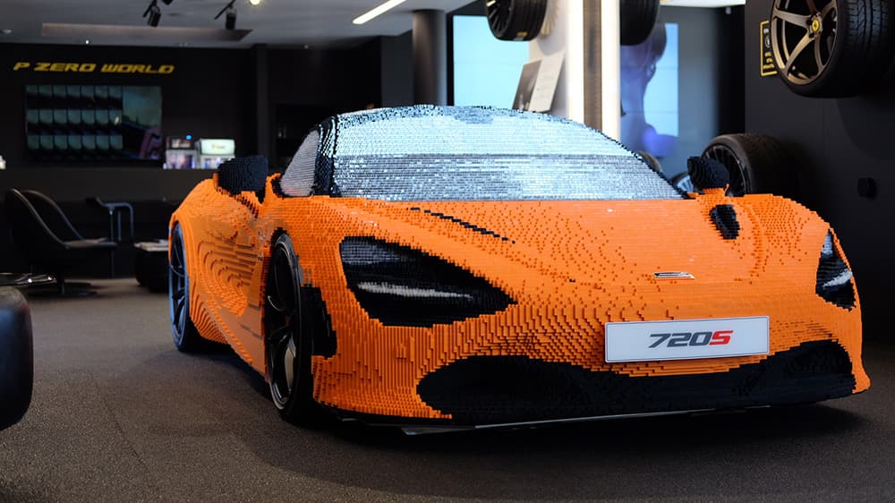 Lego lo vuelve a hacer: un McLaren 720S a escala real