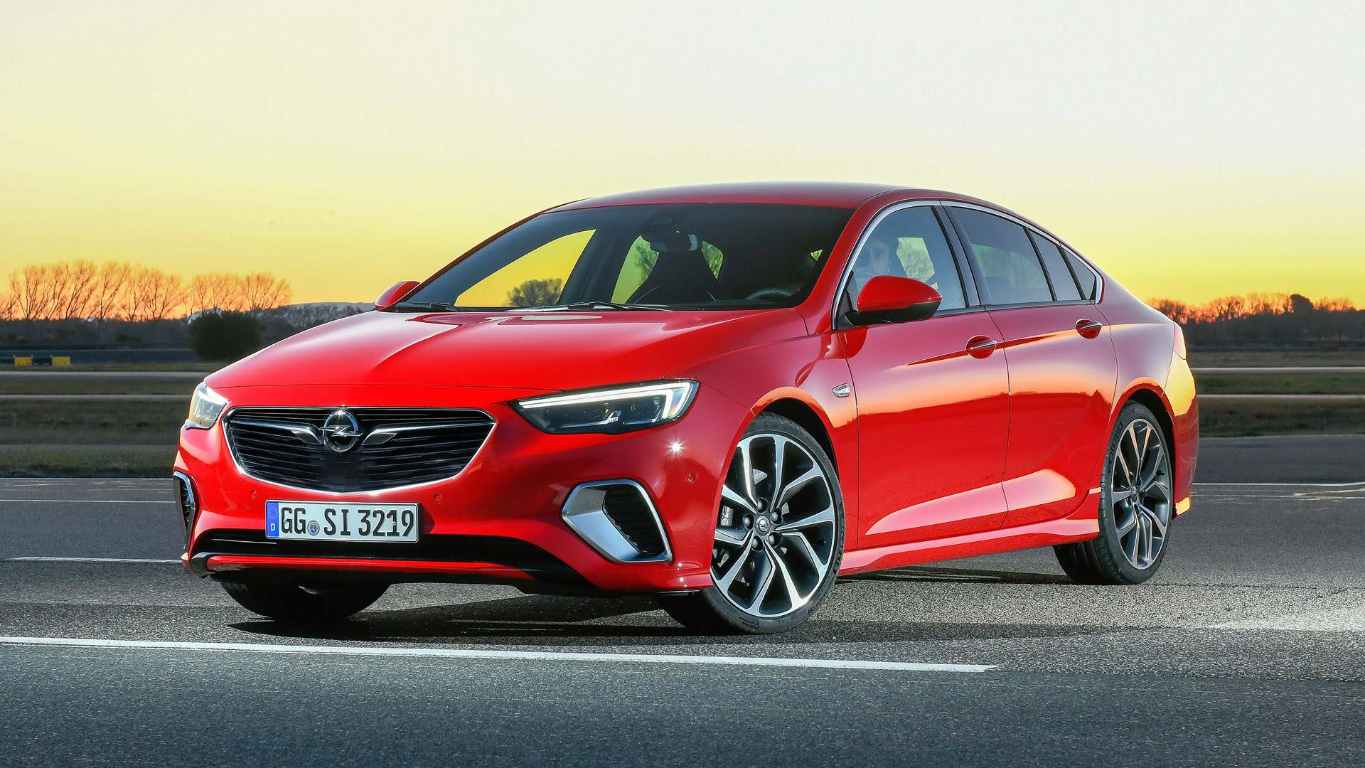 El nuevo Opel Insignia GSi es más rápido que el OPC