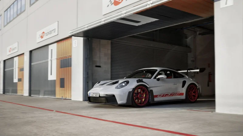 Porsche 911 GT3 RS 2023 12