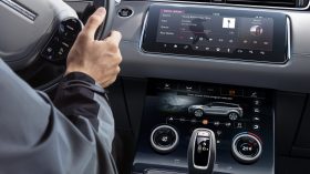 Range Rover Evoque 2019 Interior 05