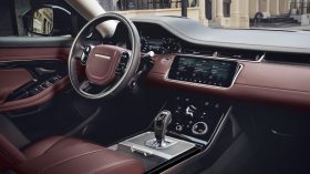 Range Rover Evoque 2019 Interior 16