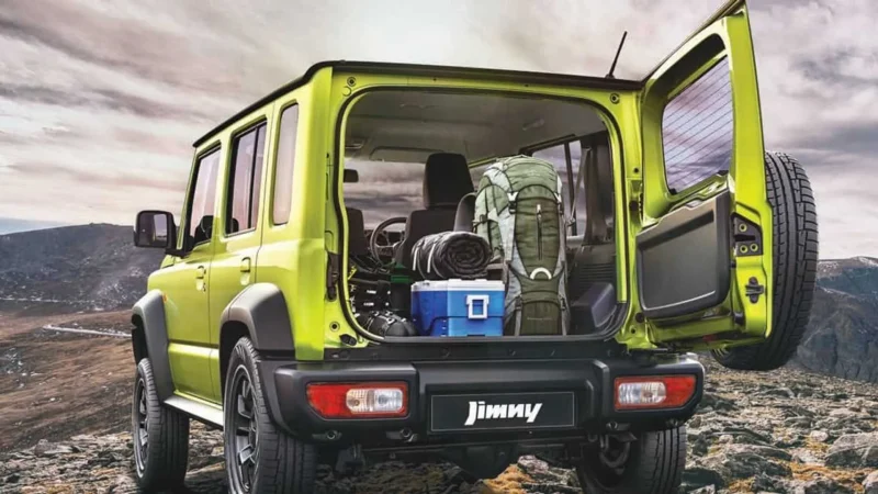 Suzuki Jimny 5 puertas (2023) 21