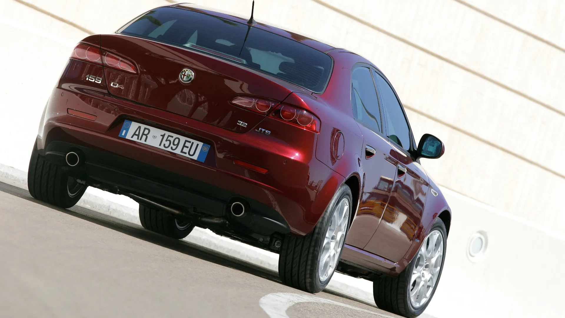 Coche del día: Alfa Romeo 159 - espíritu RACER