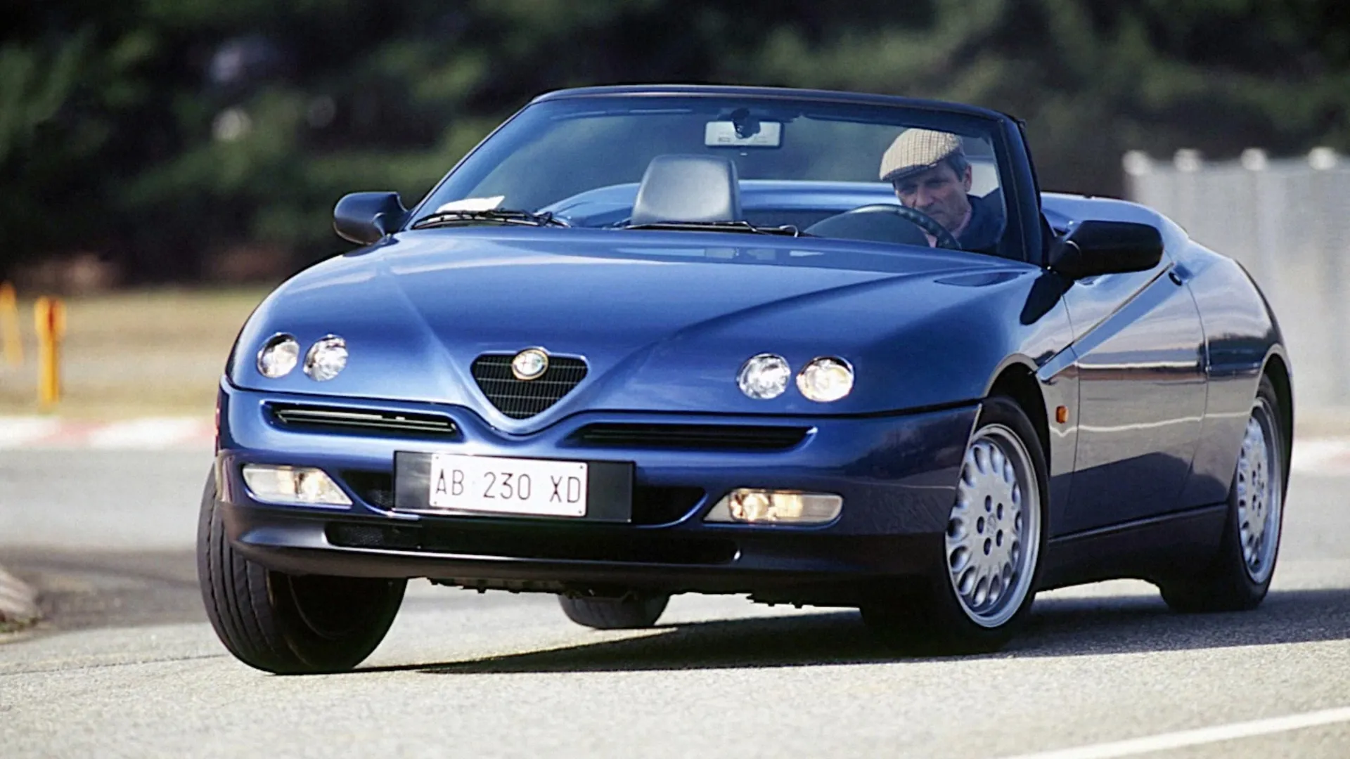 Coche del día: Alfa Romeo Spider 2.0 TwinSpark