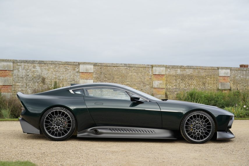 Aston Martin Victor 2020 04