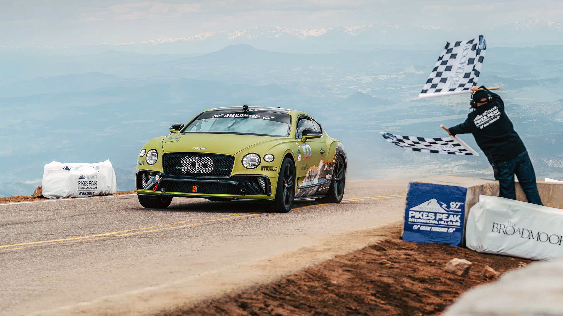 El Bentley Continental GT es el coche de producción más rápido de Pikes Peak