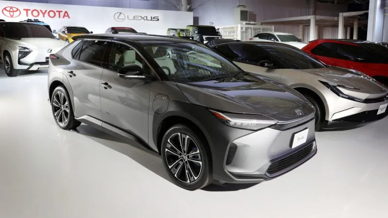 electric concept car toyota lexus (2)