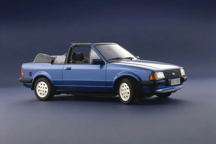 Ford Escort 1 6i Cabriolet (1)