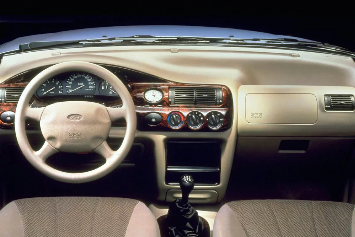 Ford Escort 1 8 TD (2)
