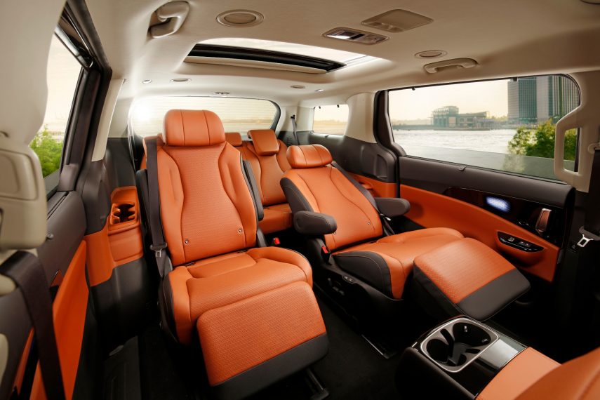 kia carnival 2021(10)