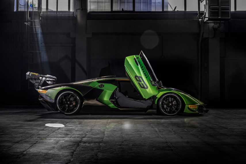 lamborghini essenza scv12 12