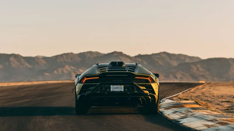 Lamborghini Huracán Sterrato California 14