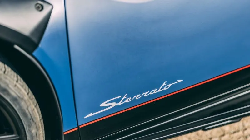 Lamborghini Huracán Sterrato California 27