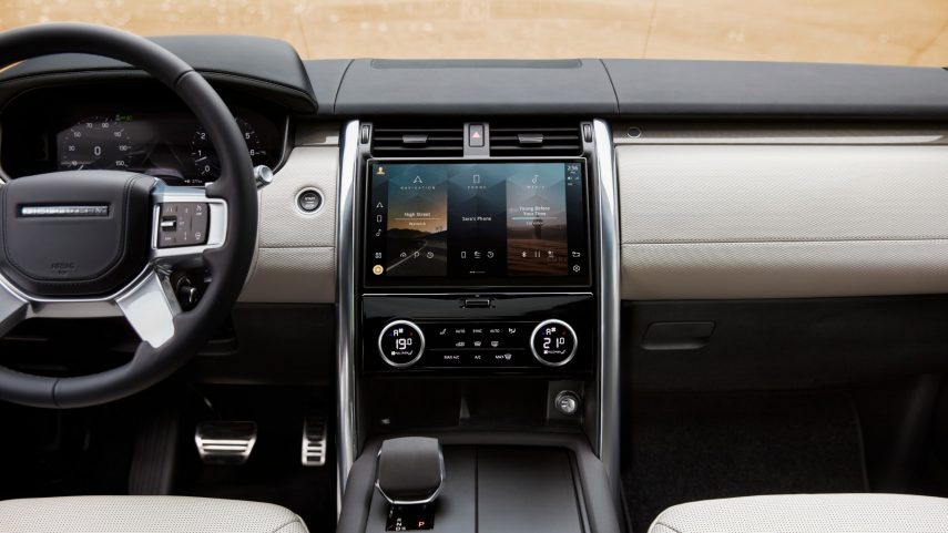 LAND ROVER DISCOVERY 2021 (15)