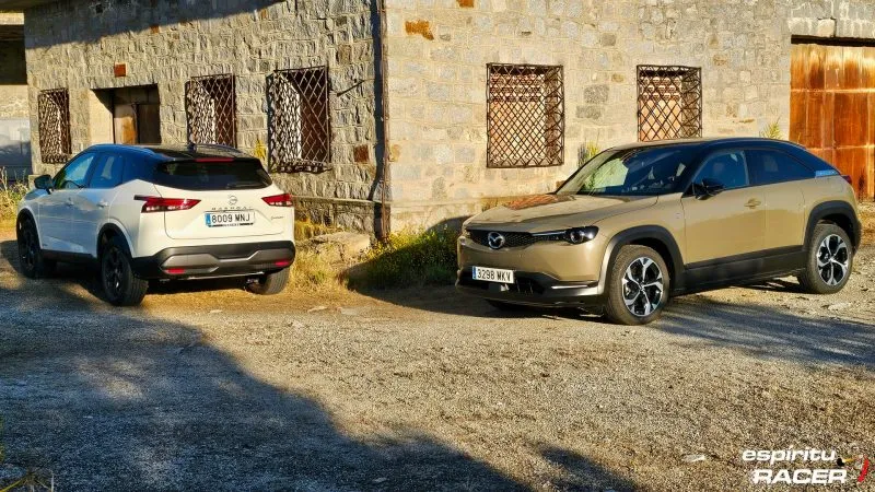 Mazda MX 30 híbrido vs Nissan Qashqai e Popwer 7