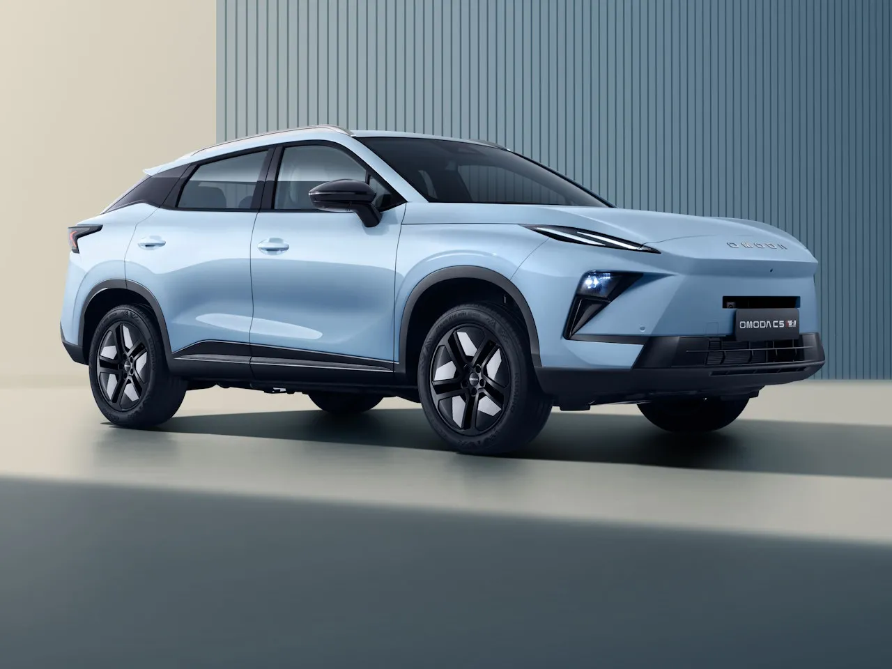 OMODA 5: nuevo diseño exterior, pantalla de 15,6 pulgadas, híbrido de 224 CV y eléctrico con 430 km de autonomía