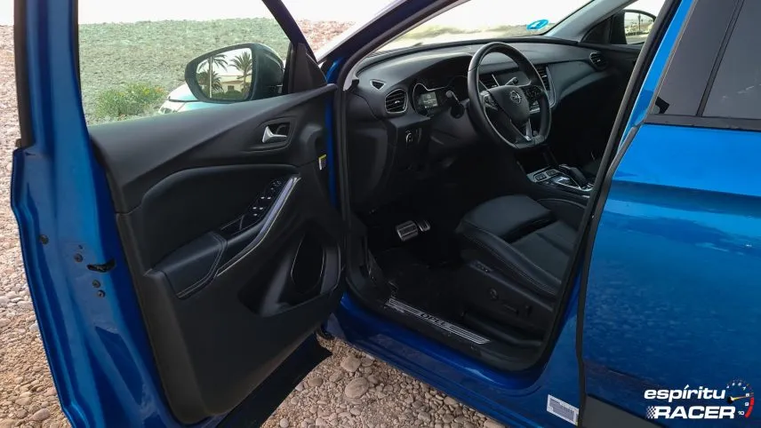 opel grandland x hybrid4 (35)