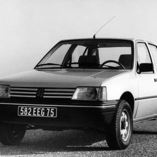 Peugeot 205 SR