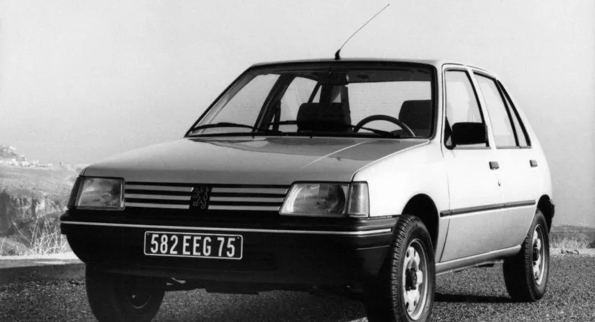 Peugeot 205 SR