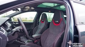 Skoda Octavia Combi RS 2019 interior 03