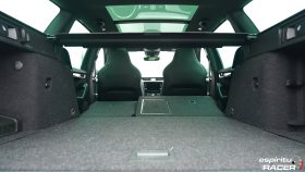 Skoda Octavia Combi RS 2019 interior 23