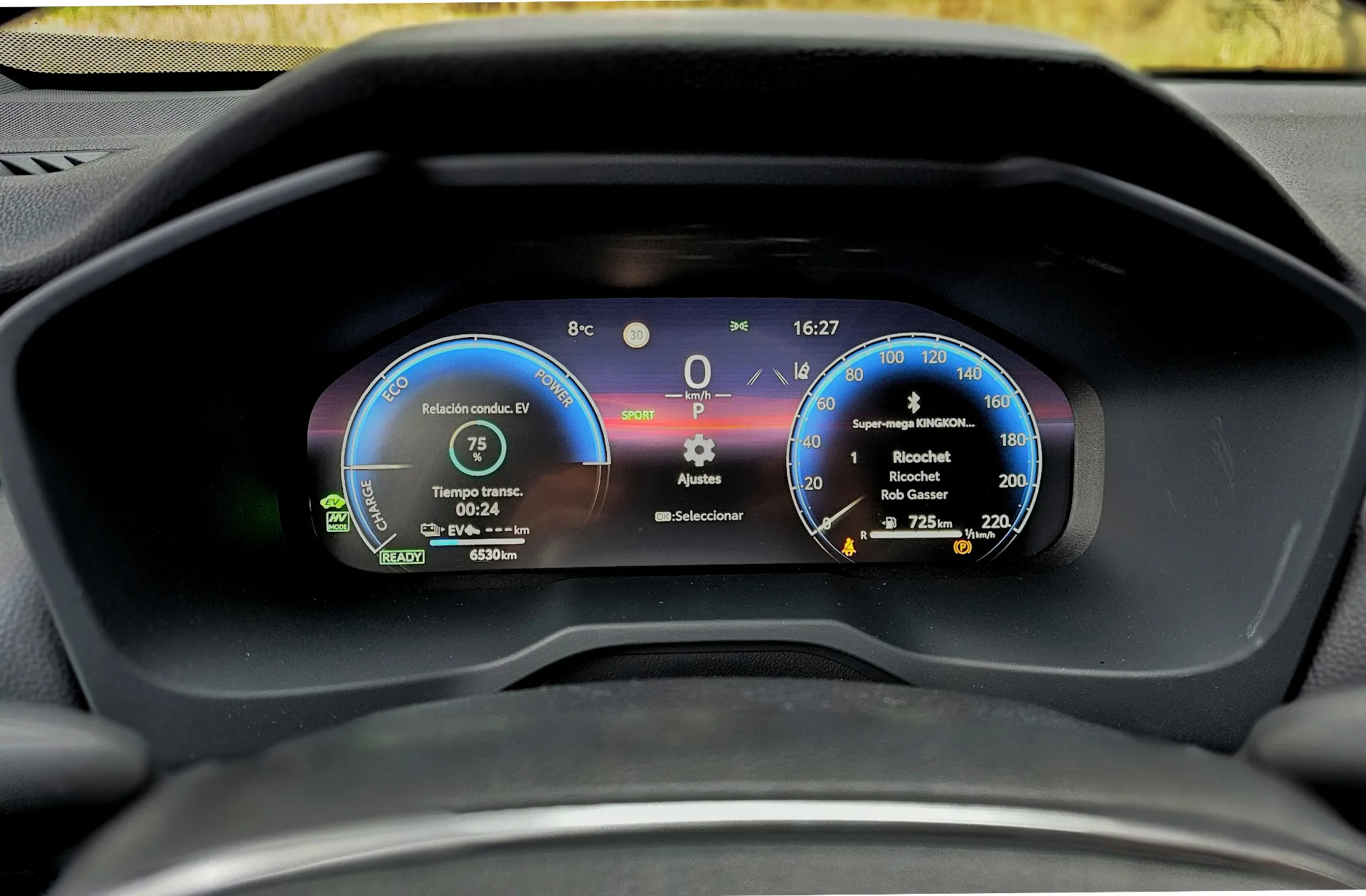 Toyota RAV4 PHEV (18)