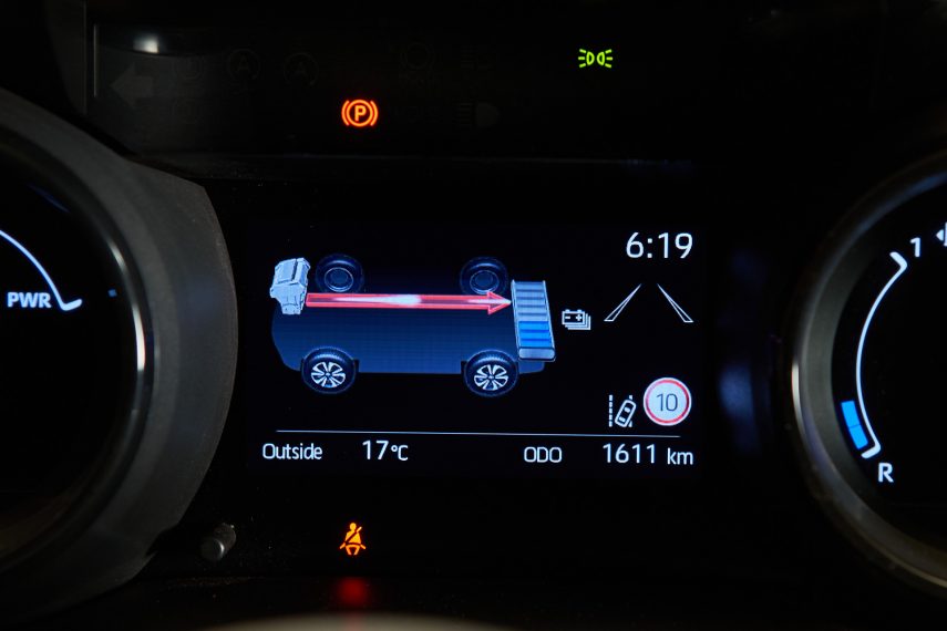 toyota yaris electric hybrid style premiere edition 7