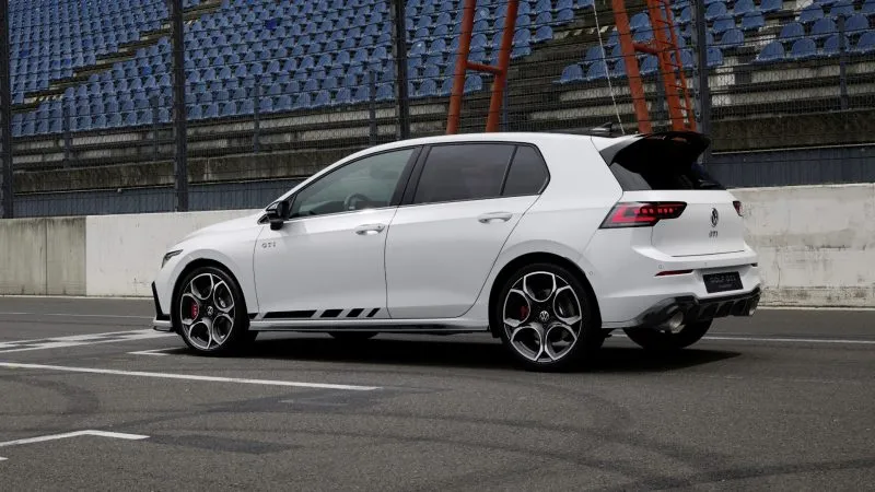 Volkswagen Golf GTI Clubsport (11)