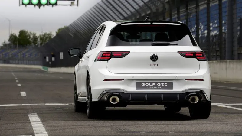 Volkswagen Golf GTI Clubsport (12)