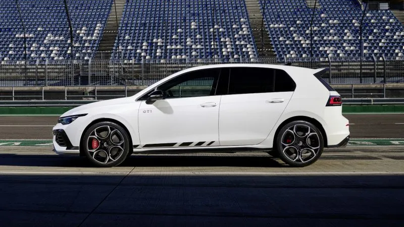 Volkswagen Golf GTI Clubsport (14)