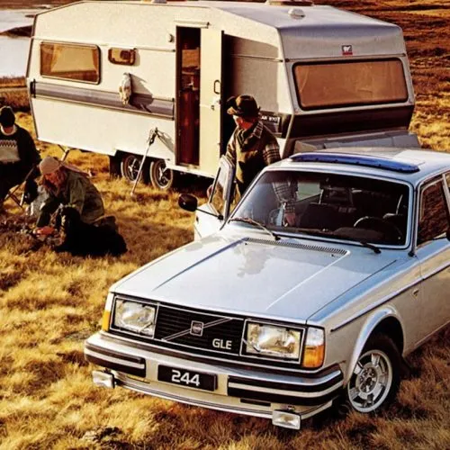 Volvo 244 GLE (1)