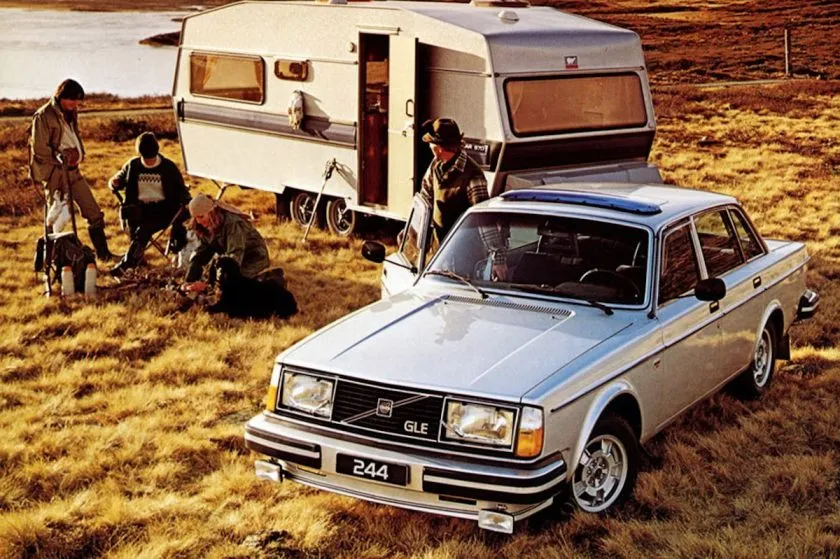 Volvo 244 GLE (1)