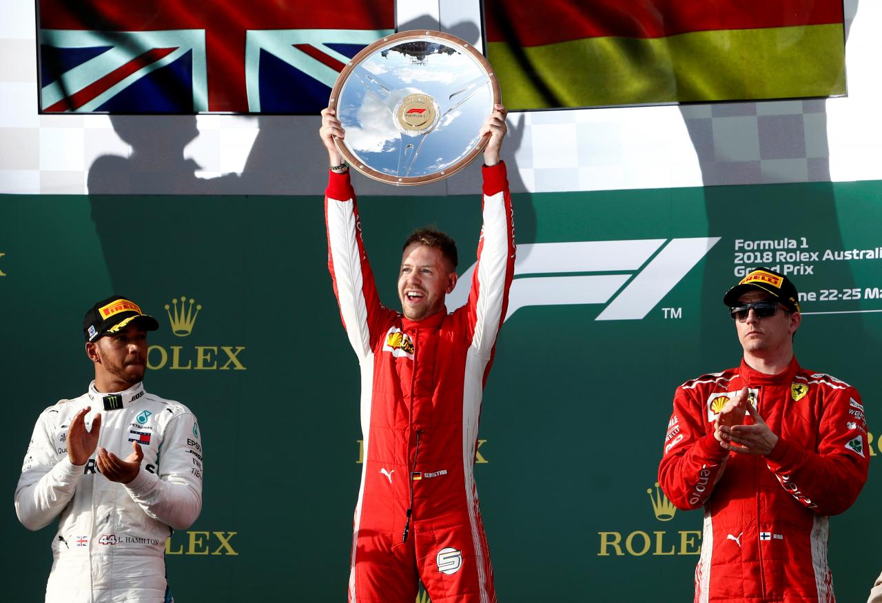 Vettel roba la cartera a Hamilton y vence en el GP de Australia