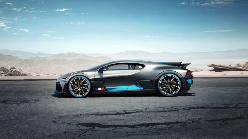 Bugatti Divo 15