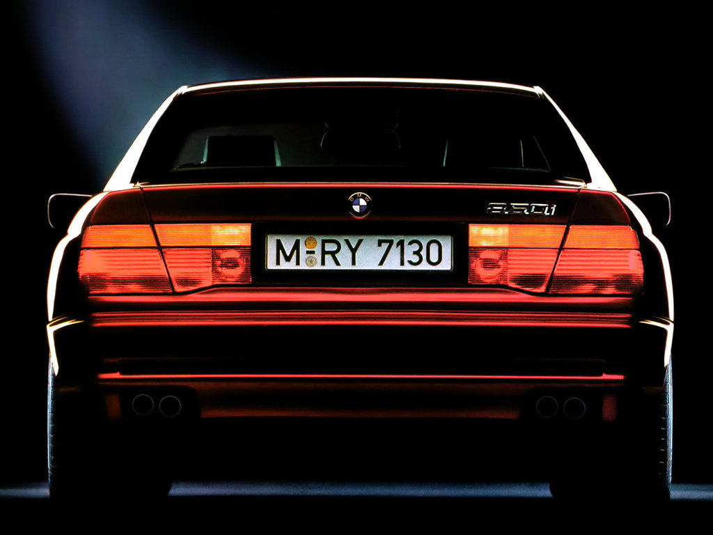 BMW 850i E31 4