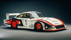 Porsche 935 01