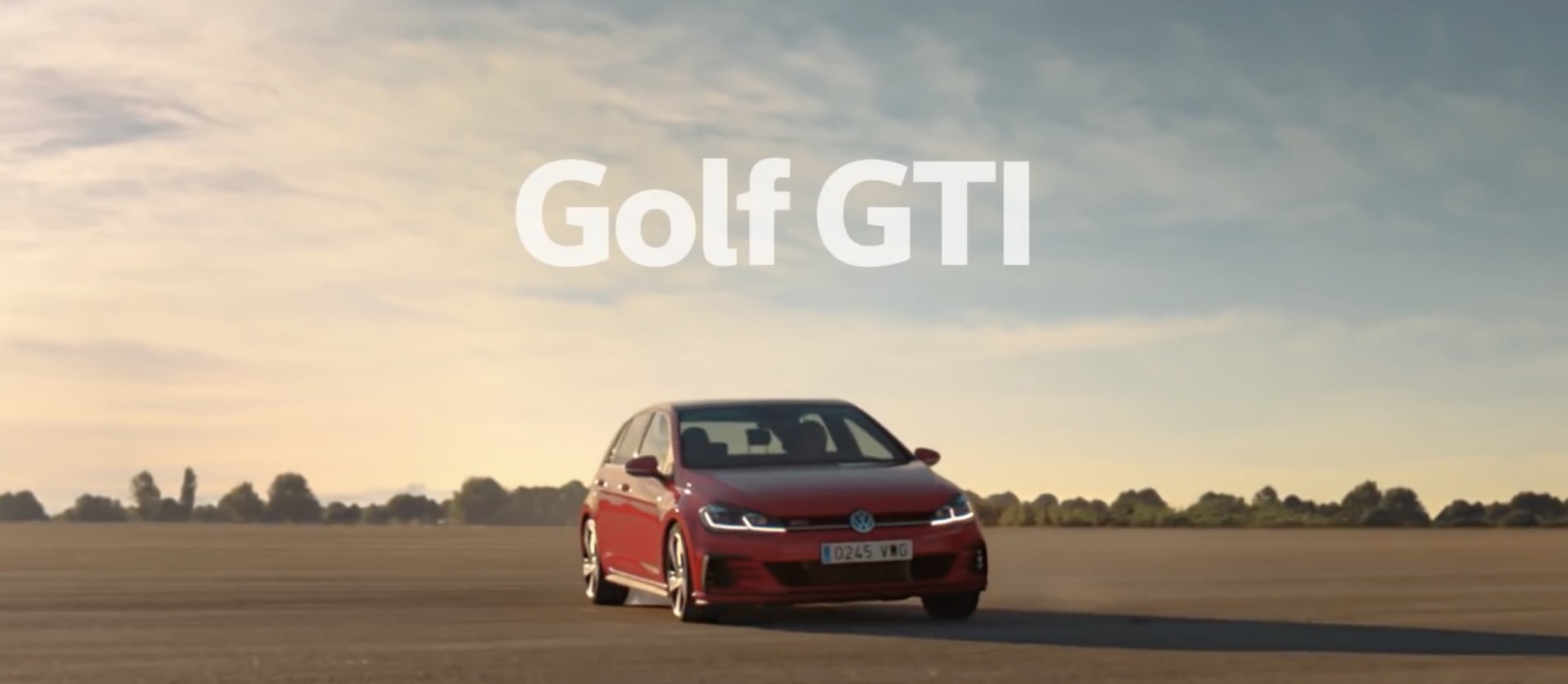 ¿De quién se ríe Volkswagen en el nuevo anuncio del Golf GTI?
