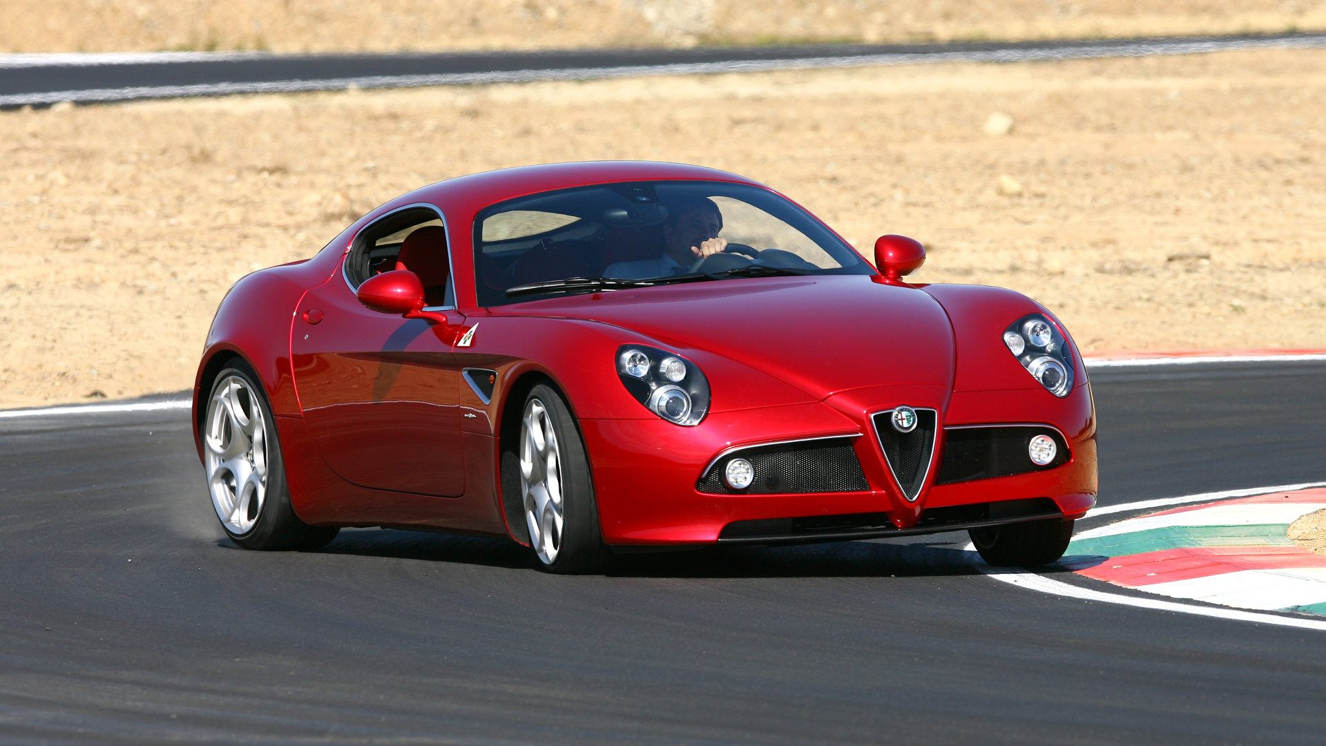 Coche del día: Alfa Romeo 8C Competizione