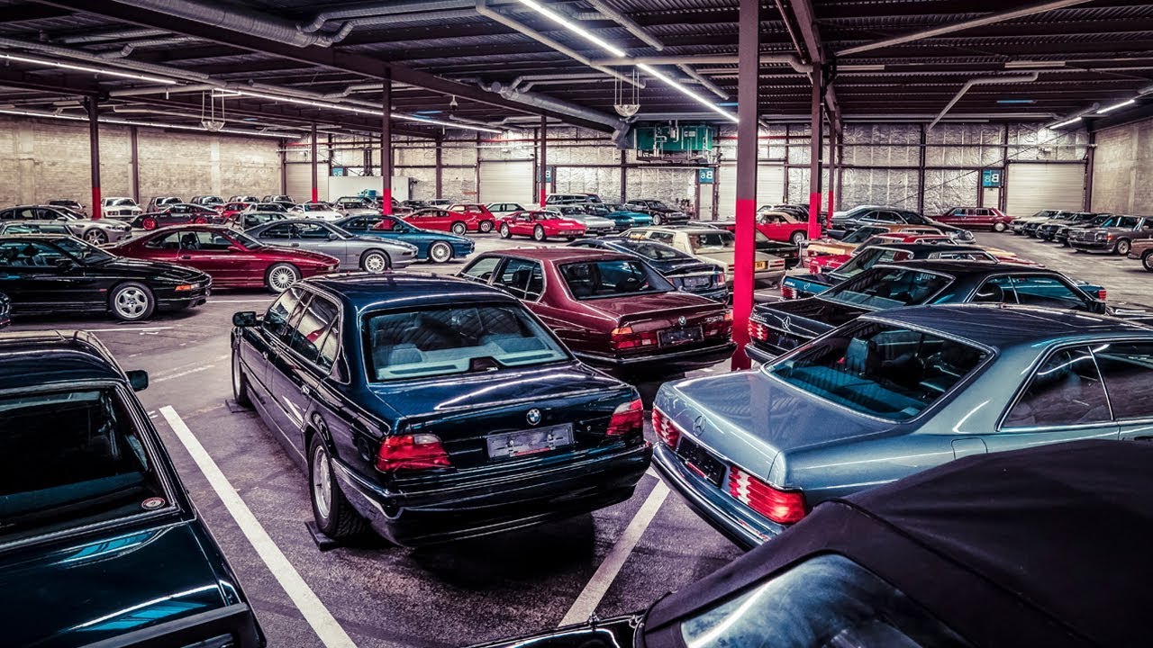 Chris Harris nos muestra un garaje con coches míticos de los 80 y 90