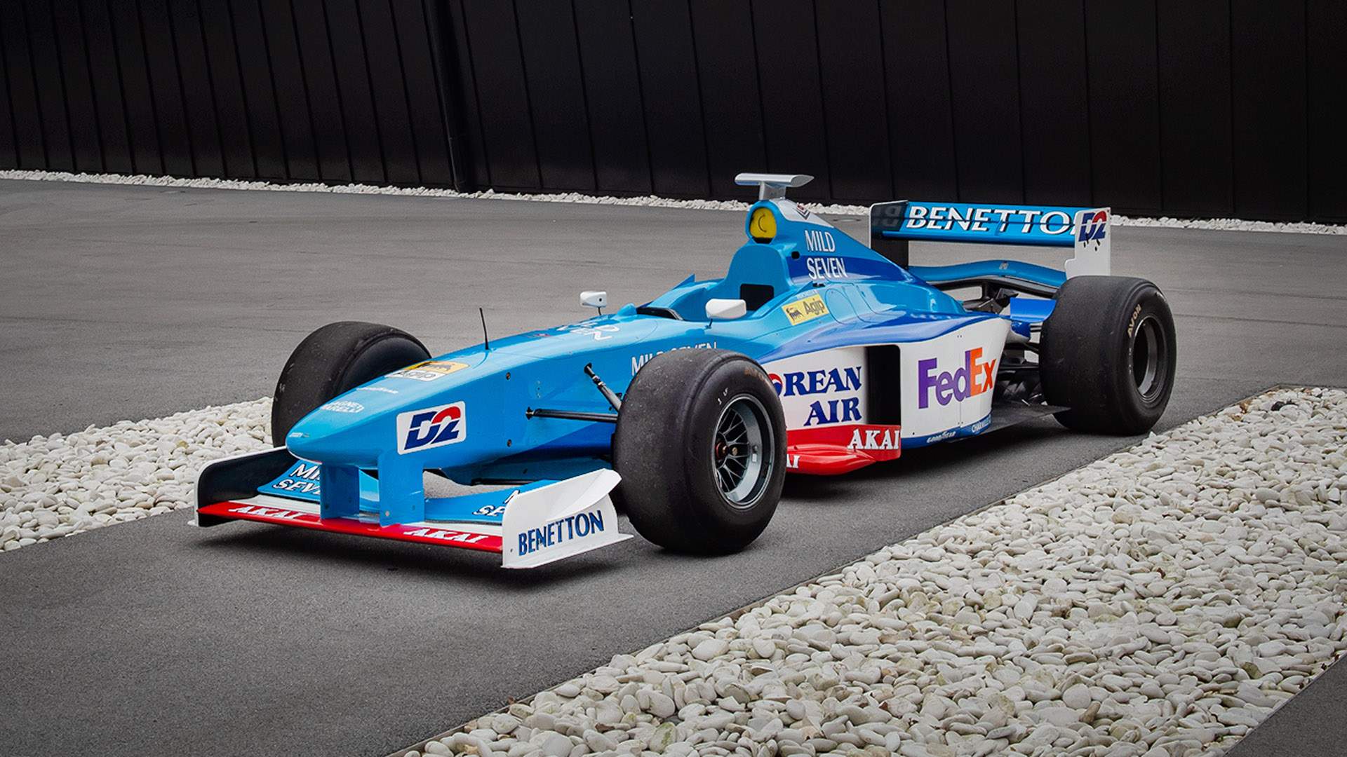 Conviértete en el rey de los track day con este Benetton de Fórmula 1