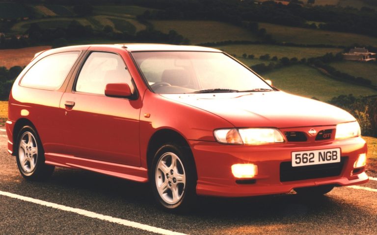 Nissan almera gti