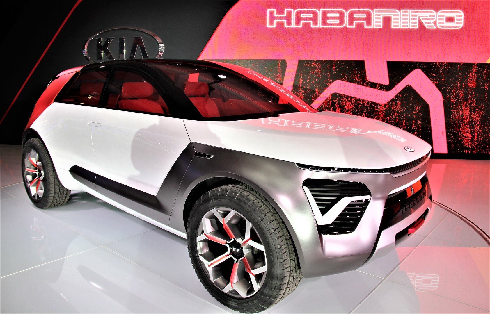 Kia HabaNiro Concept, un “coche para todo”
