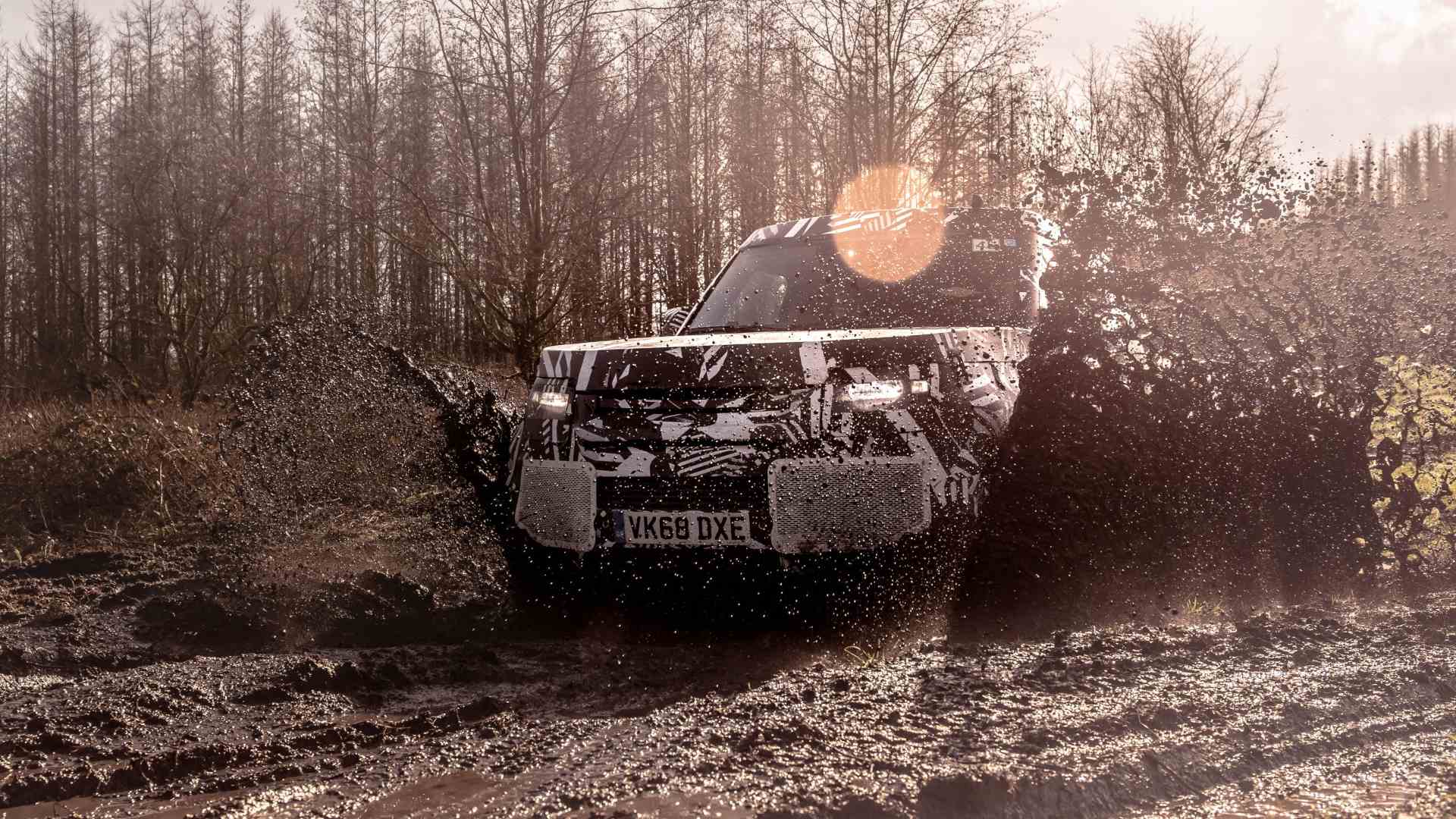 Land Rover cumple 71 años, mientras prepara el nuevo Defender
